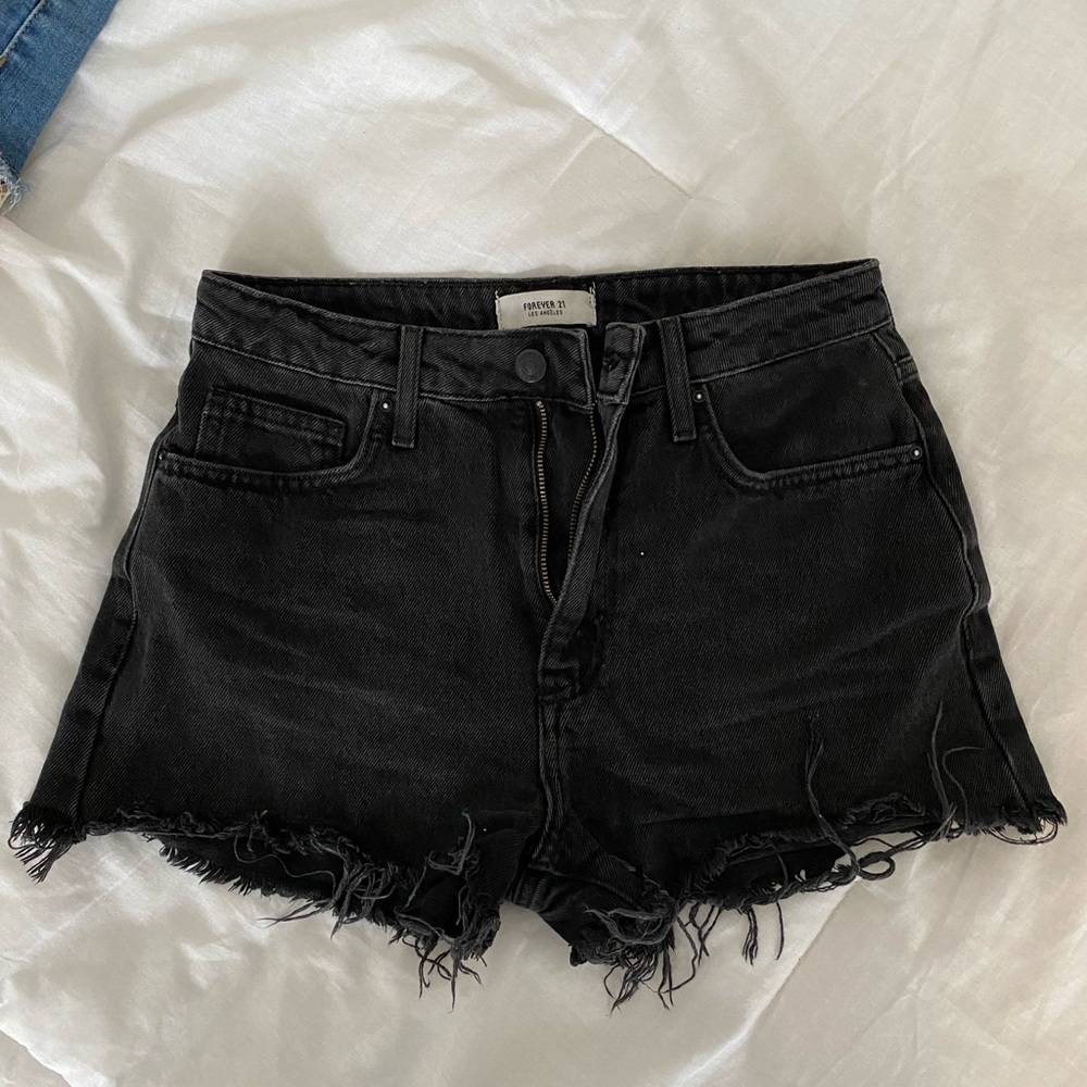 black distressed shorts